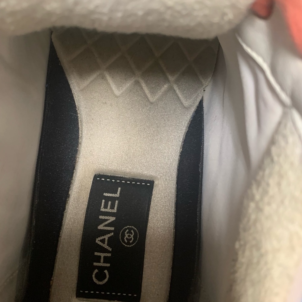 Chanel coral blue sneakers - Picture 13 of 15